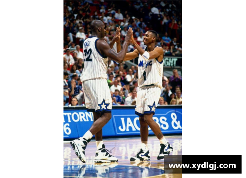 NBA超级巨星左手魔法：揭秘球场上的神秘力量